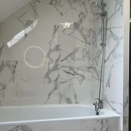 Avec Piscine Chauffee A Moins 1h30 De Paris Willa Saint-Pierre-des-Fleurs