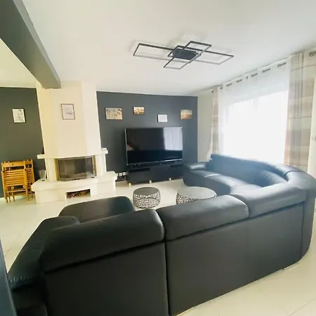 Avec Piscine Chauffee A Moins 1h30 De Paris Willa *