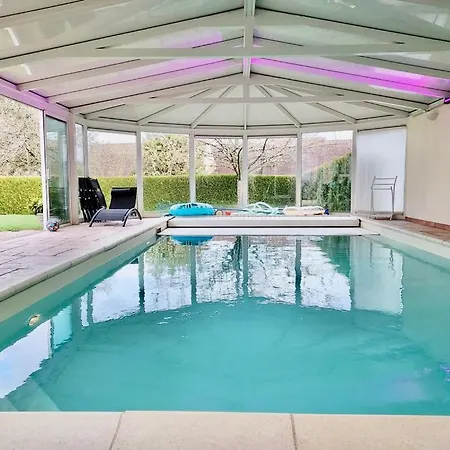 Avec Piscine Chauffee A Moins 1h30 De Paris